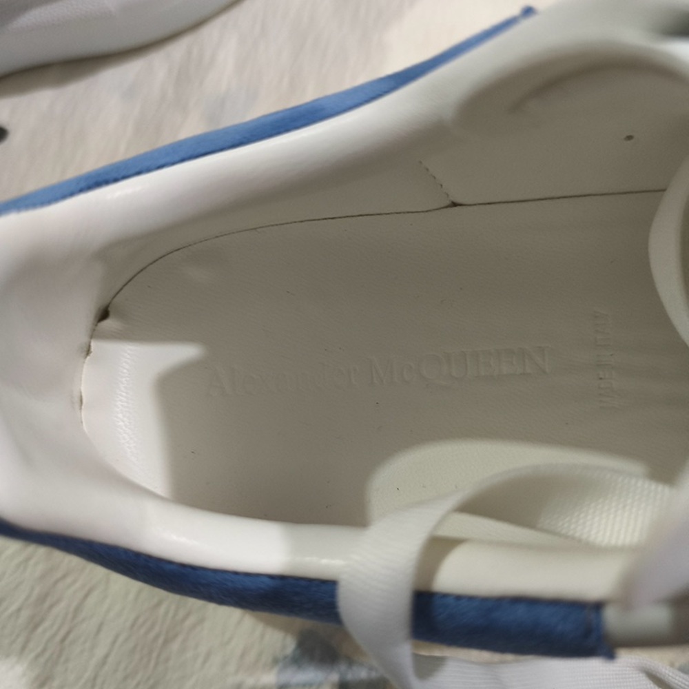 Alexander Mcqueen Oversized Leather White Sneakers - Picture 7 of 7